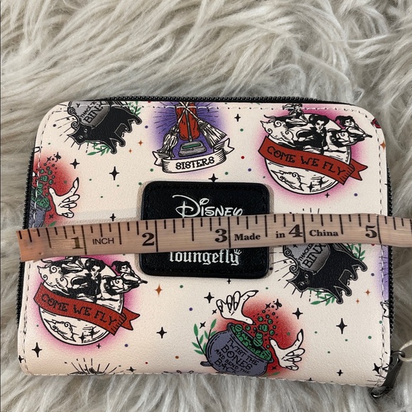 Loungefly DiISNEY Hocus Pocus Tattoo Icons Mini Zipper Wallet NEW - Picture 7 of 10
